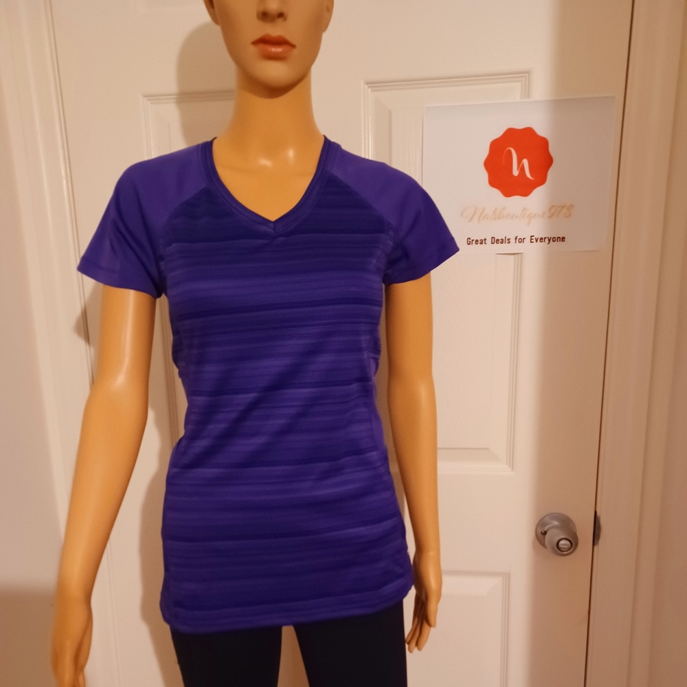 Skechers Women's Activewear Round Neck Short Sleeve T-Shirt Size M